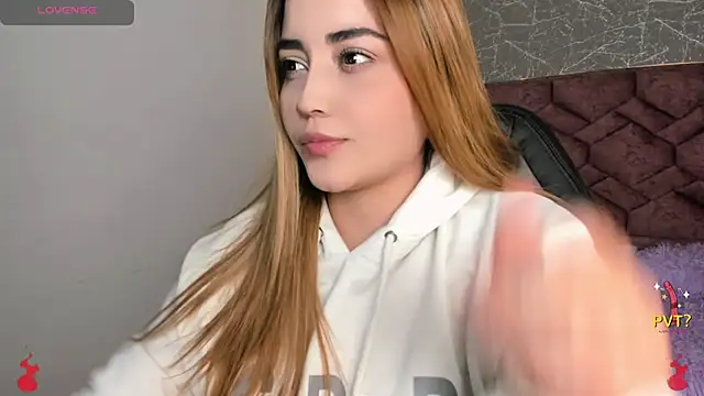 Snapshot of Lucia_star__ chatting on January 14, 7:53 pm Lucia star online show from January 14, 7:53 pm