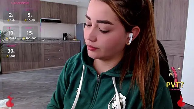 Lucia star   online show from November 30, 2:40 pm