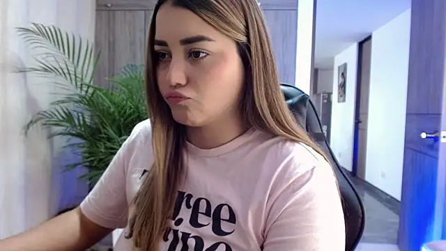 Lucia star   online show from January 10, 5:41 pm