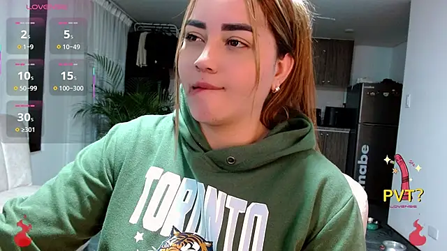 Lucia star   online show from November 14, 1:20 am