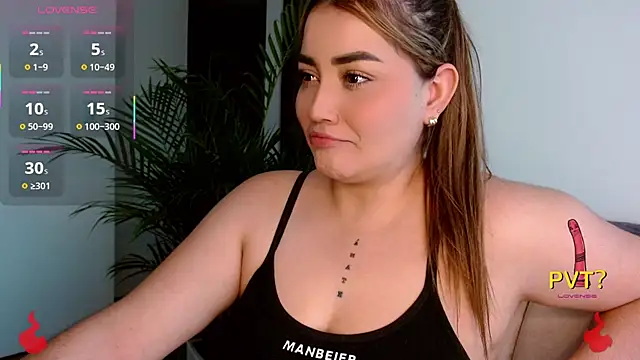 Snapshot of Lucia_star__ chatting on October 15, 8:50 pm Lucia star online show from October 15, 8:50 pm