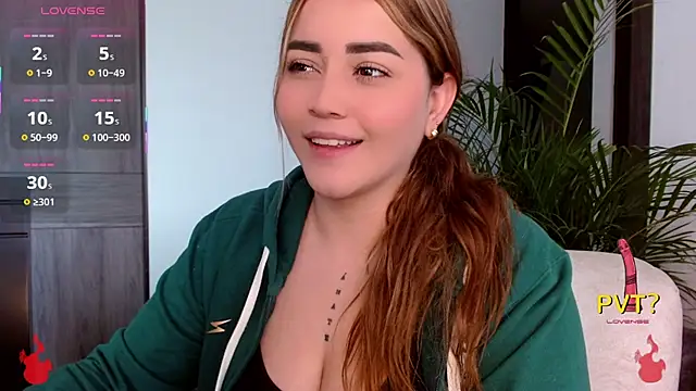 Lucia star   online show from October 26, 2:39 pm