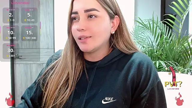 Lucia star   online show from October 31, 2:30 am