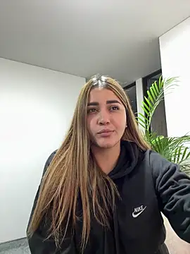 Lucia star   online show from November 5, 2:58 am