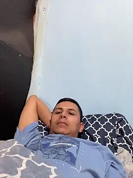 Snapshot of Romax2 chatting on November 30, 5:08 am Romax2 online show from November 30, 5:08 am