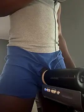 Festivitiesking1 online show from November 29, 2:17 pm