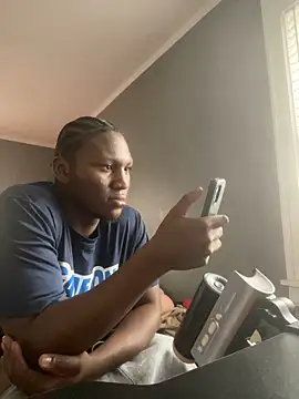 Festivitiesking1 online show from November 24, 7:47 pm