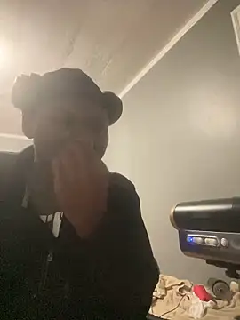 Festivitiesking1 online show from November 27, 2:01 am