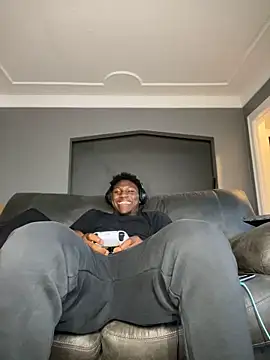 Festivitiesking1 online show from November 12, 1:26 pm