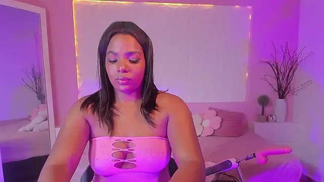 IvyBliss8 online show from March 6, 6:19 am