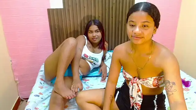 Snapshot of Angelica_Blue chatting on December 1, 6:31 pm Angelica Blue online show from December 1, 6:31 pm