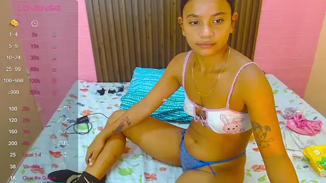 Snapshot of Angelica_Blue chatting on September 20, 4:12 pm Angelica Blue online show from September 20, 4:12 pm