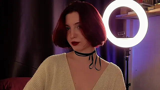 Snapshot of LisaVamp chatting on November 11, 10:58 pm LisaVamp online show from November 11, 10:58 pm