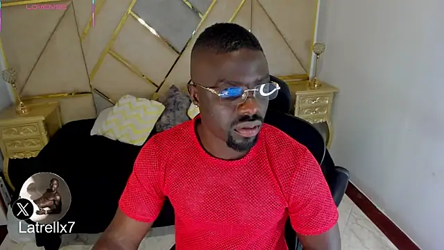 Latrellx7 online show from November 6, 2:48 am