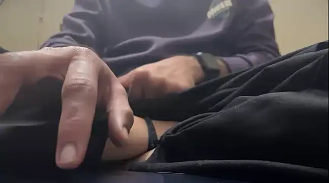 Snapshot of SexMachine1069 chatting on January 20, 4:55 pm SexMachine1069 online show from January 20, 4:55 pm