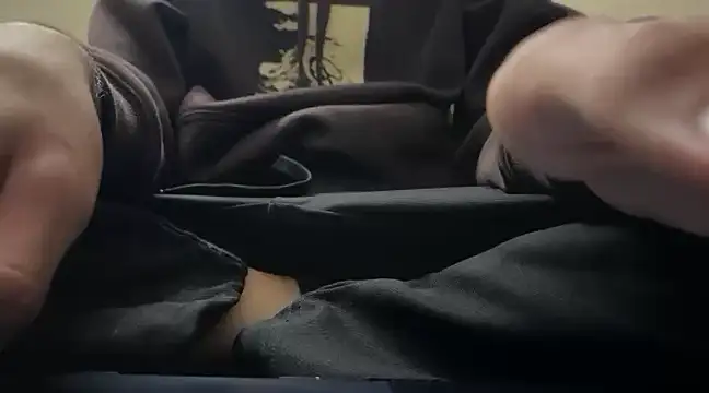 Snapshot of SexMachine1069 chatting on January 30, 11:44 am SexMachine1069 online show from January 30, 11:44 am