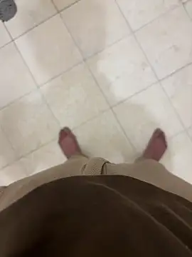 Snapshot of SexMachine1069 chatting on February 8, 5:29 pm SexMachine1069 online show from February 8, 5:29 pm