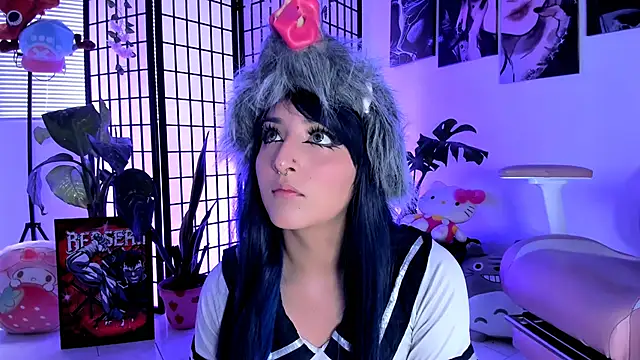 julyana  online show from September 16, 3:13 pm
