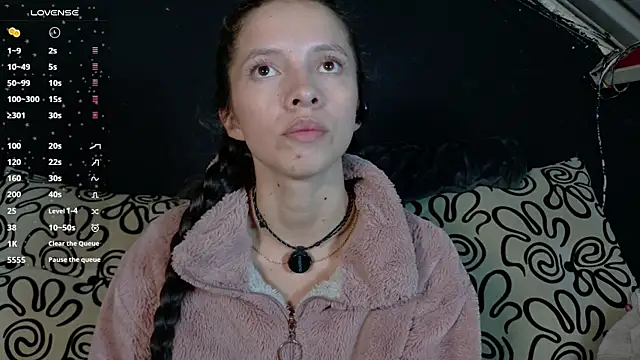 Snapshot of sweetdam12 chatting on October 15, 7:44 pm sweetdam12 online show from October 15, 7:44 pm