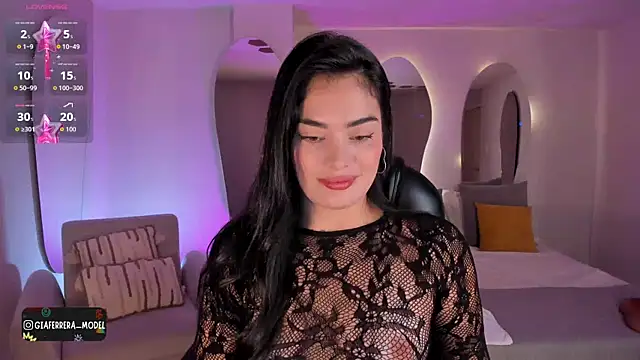 Snapshot of GiaFerrara chatting on September 19, 7:29 pm GiaFerrara online show from September 19, 7:29 pm