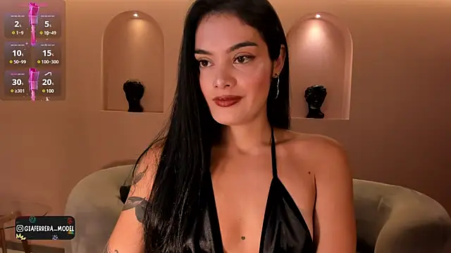 Snapshot of GiaFerrara chatting on February 16, 11:17 pm GiaFerrara online show from February 16, 11:17 pm