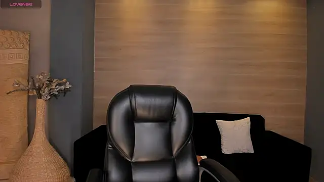 GiaFerrara online show from November 11, 7:41 pm