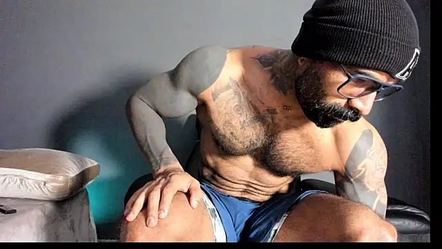 Snapshot of Brock_hurn1 chatting on October 1, 5:28 pm Brock hurn1 online show from October 1, 5:28 pm