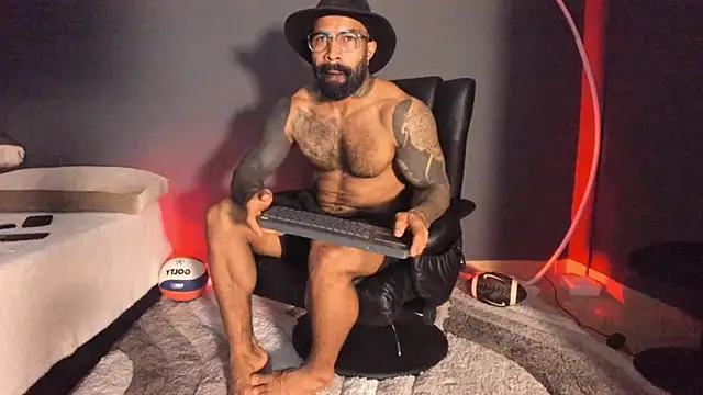 Snapshot of Brock_hurn1 chatting on March 16, 1:49 am Brock hurn1 online show from March 16, 1:49 am