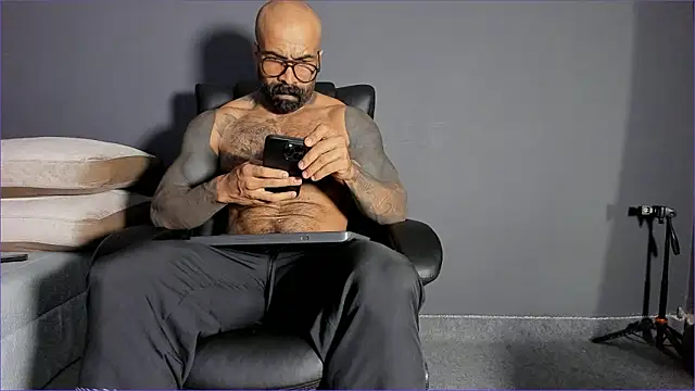 Brock hurn1 online show from March 25, 9:24 pm