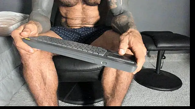 Snapshot of Brock_hurn1 chatting on November 4, 12:47 am Brock hurn1 online show from November 4, 12:47 am