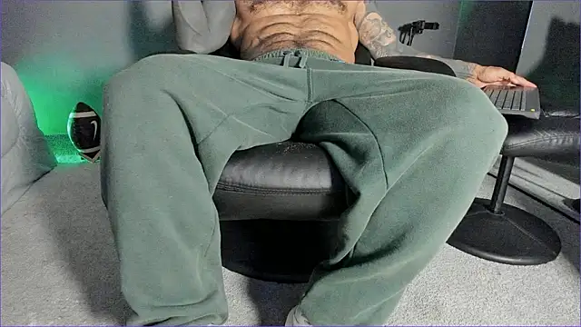 Brock hurn1 online show from February 8, 12:52 am