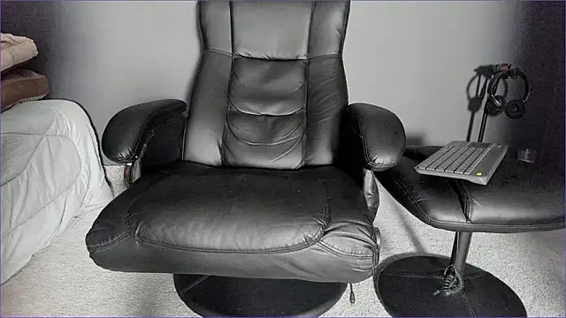 Brock hurn1 online show from February 12, 12:32 am