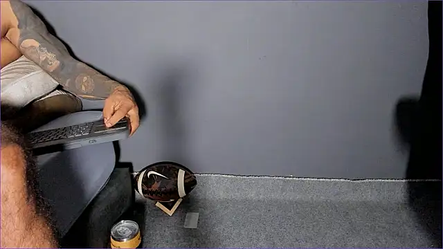 Brock hurn1 online show from March 24, 2:06 pm