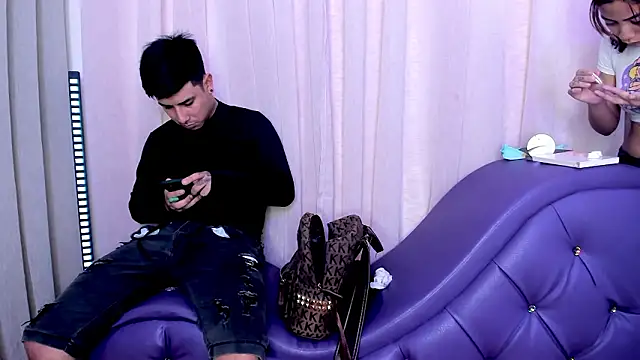 Yourslust  online show from March 1, 7:47 pm