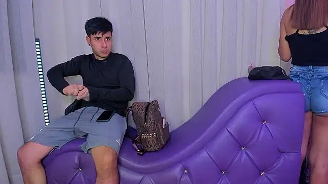 Yourslust  online show from January 31, 8:29 pm