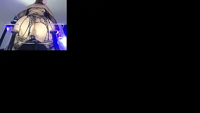 CamilaVegas  online show from April 14, 9:09 pm