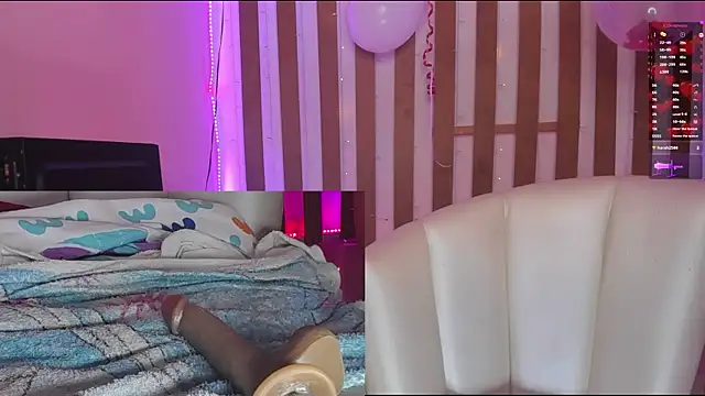 Snapshot of CamilaVegas_ chatting on February 19, 12:44 pm CamilaVegas online show from February 19, 12:44 pm