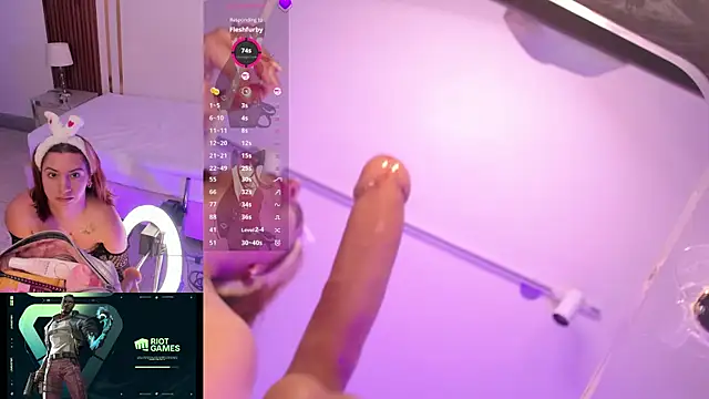 CamilaVegas  online show from December 14, 2:00 pm