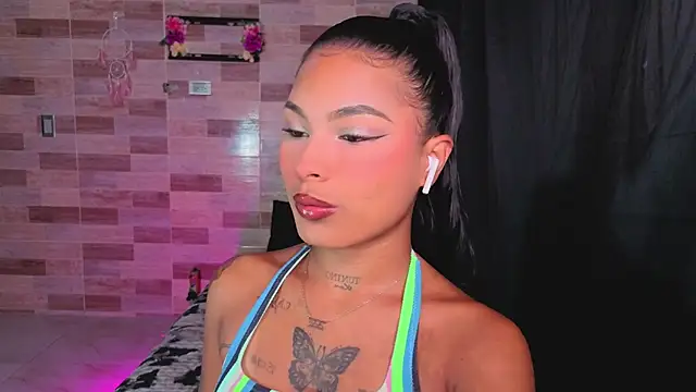 Dolcee zoe online show from April 5, 11:11 pm