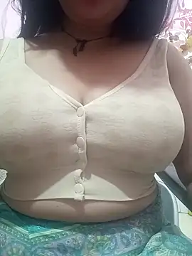 cute-mahek online show from March 10, 7:40 pm