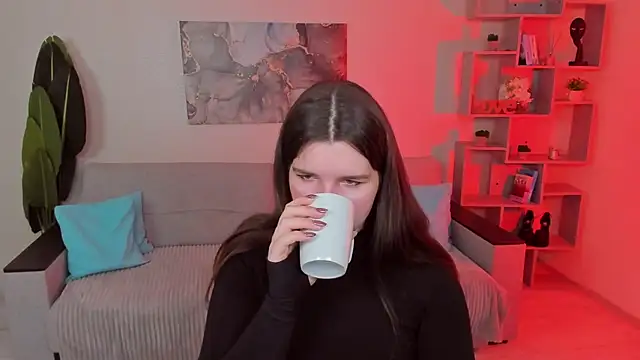 BonneyLove online show from February 25, 5:35 pm