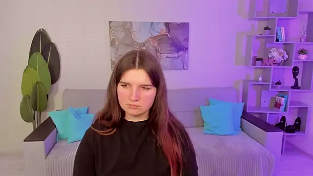 BonneyLove online show from December 15, 6:36 pm