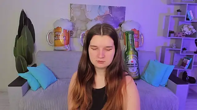 BonneyLove online show from September 25, 5:30 pm