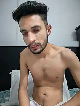 Snapshot of AjaxStar chatting on July 21, 7:48 pm AjaxStar online show from July 21, 7:48 pm