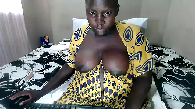 WetwetPussy31 online show from March 23, 6:58 am