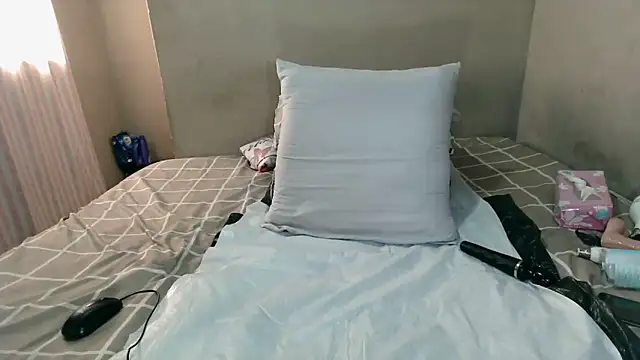 WetwetPussy31 online show from February 28, 12:31 pm