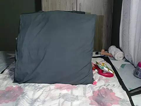 WetwetPussy31 online show from July 15, 4:08 am
