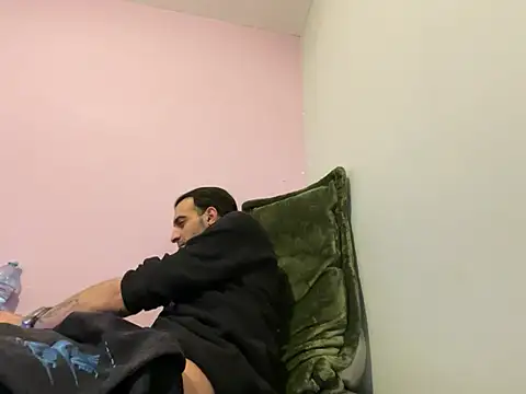 Rebeu313 online show from February 8, 2:42 am