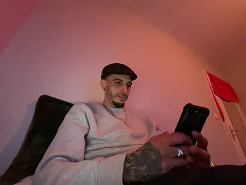 Rebeu313 online show from March 23, 9:36 pm