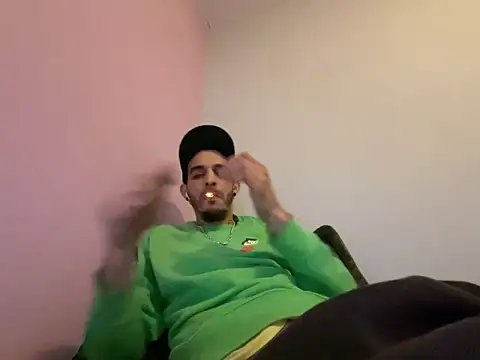 Rebeu313 online show from February 22, 9:16 pm